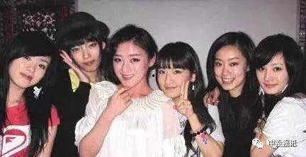 娱乐姐妹吃瓜图片,揭秘吃瓜背后的欢乐瞬间